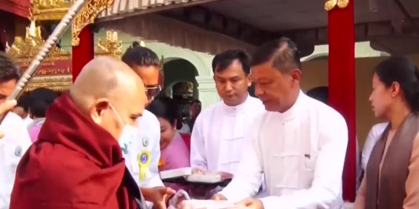 Tabaung Festival: Yangon Region CM offerrd alms donation | Myanmar ...