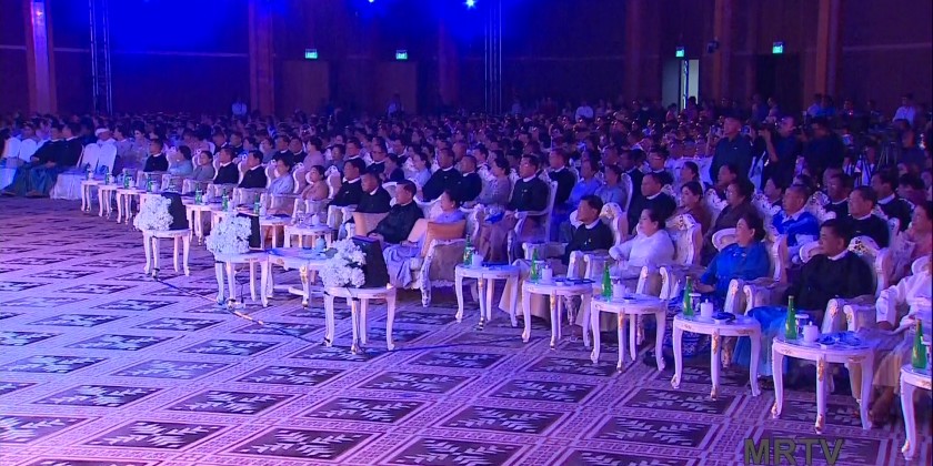 Myanmar Film Academy 2024: Gold Statuettes & Fashion Awards Presented ...