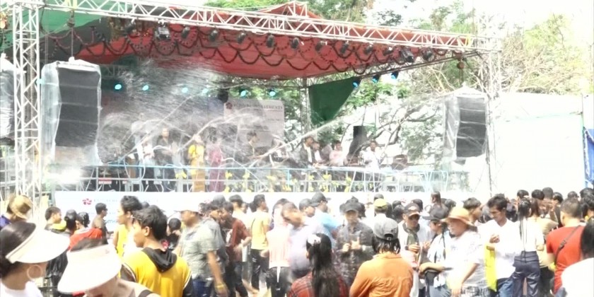Nay Pyi Taw Thingyan: Vibrant celebration attracts crowd of revelers ...