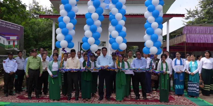 Opening ceremony of library: MGY Region CM attended and opened the ...