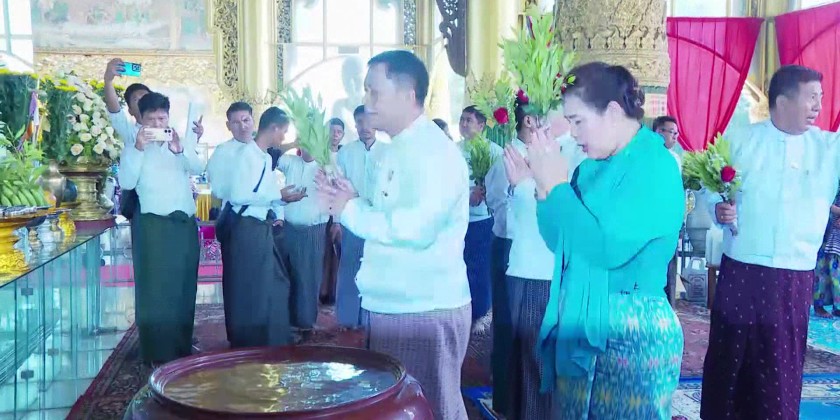 Merit-Making Ceremony : Releasing fish and birds as merit-making ...