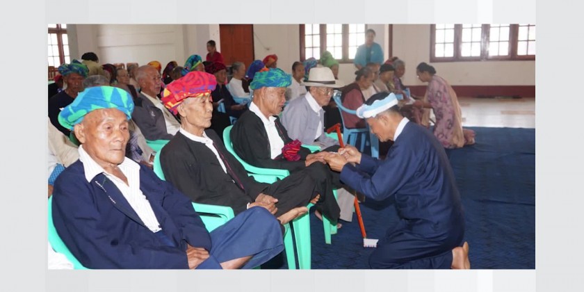 Performing Good Deed: Respect Paying Ceremony in Hopone | Myanmar ...
