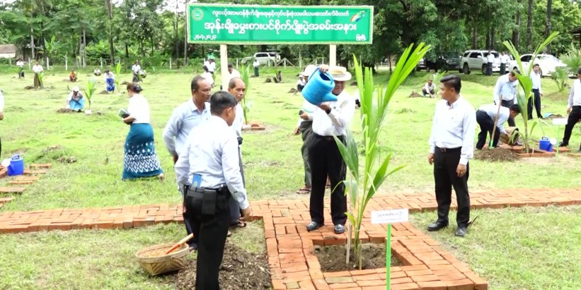 Rural Development: Union Minister makes inspections in Bago Region ...