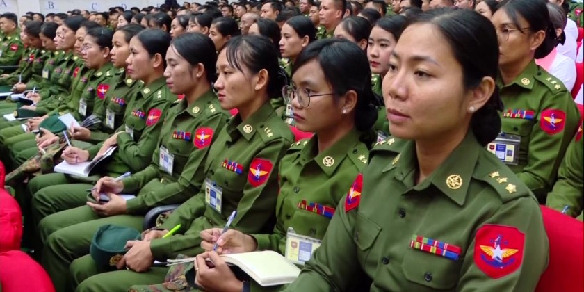 Meeting in Pyin Oo Lwin : Senior General meets Tatmadawmen in Pyin Oo ...