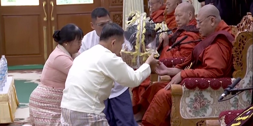 Waso Robe Offering Ceremony: Waso Robes and offertories donated to the ...