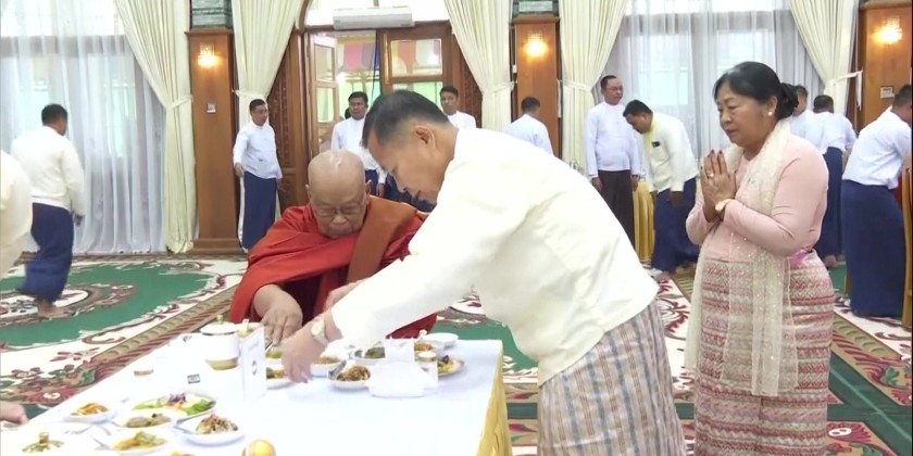 Waso Robe Offering Ceremony: Waso Robes and offertories donated to the ...