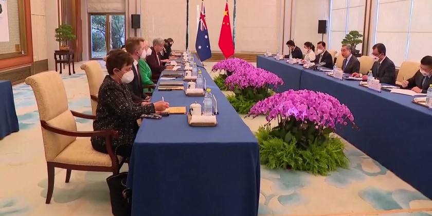Australian, Chinese FMs meet in Beijing | Myanmar International TV