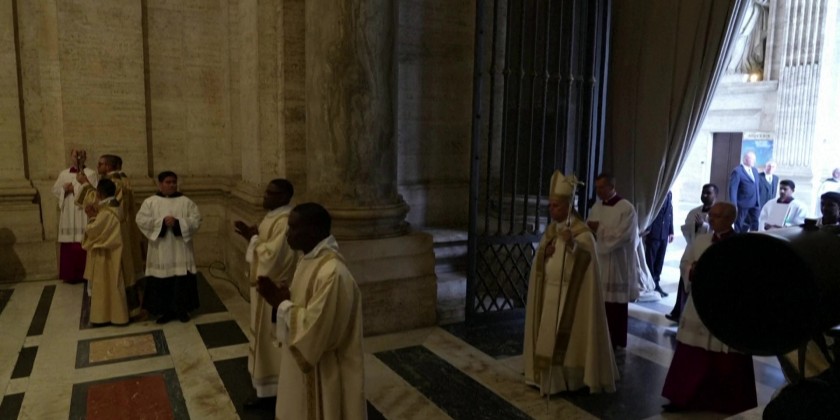 Holy Door closes to mark end of 2025 Jubilee year at the Vatican ...