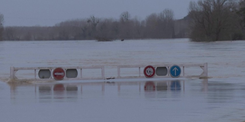 Garonne river flood by Storm Nils continues in France | Myanmar ...