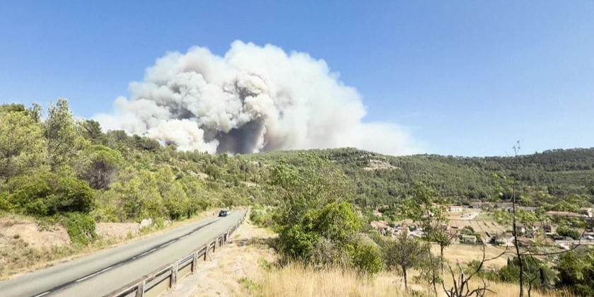 Fire in southern France burns 4,000 hectares, injures two | Myanmar ...