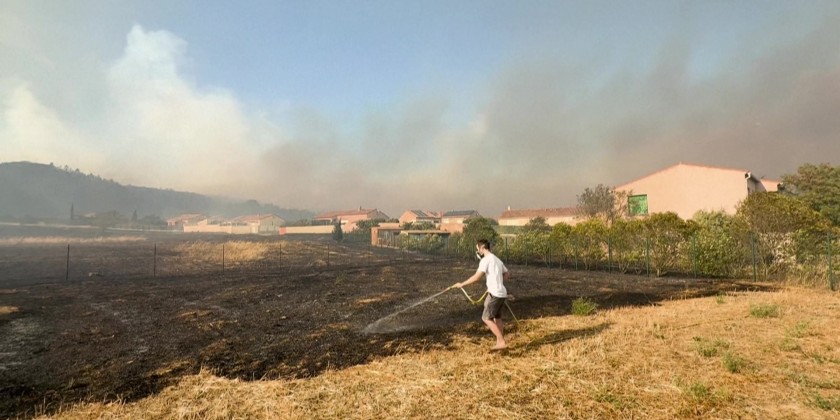 Fire in southern France burns 4,000 hectares, injures two | Myanmar ...