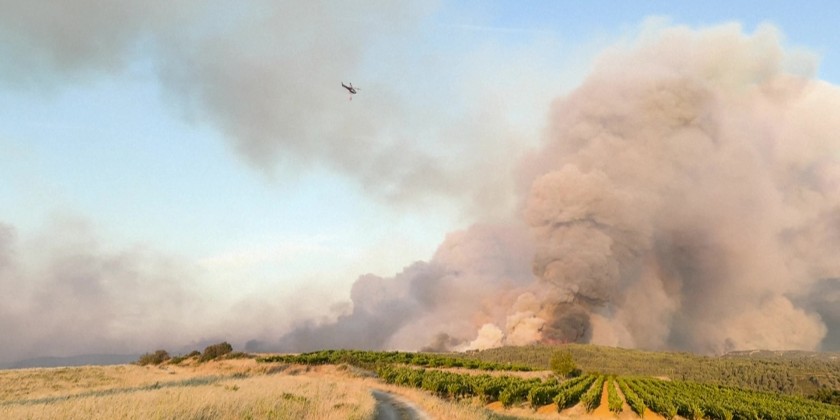 Fire in southern France burns 4,000 hectares, injures two | Myanmar ...