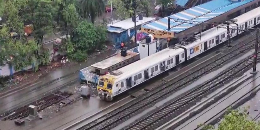Monsoon rains flood parts of India's Mumbai | Myanmar International TV