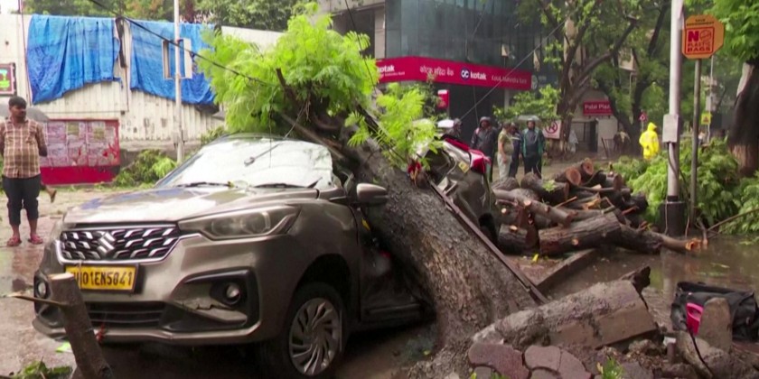 Monsoon rains flood parts of India's Mumbai | Myanmar International TV