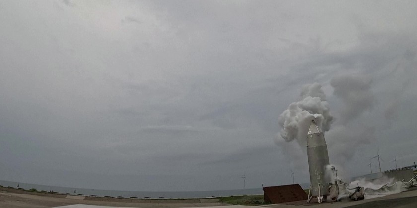 Japan successfully launches, lands reusable rocket | Myanmar ...