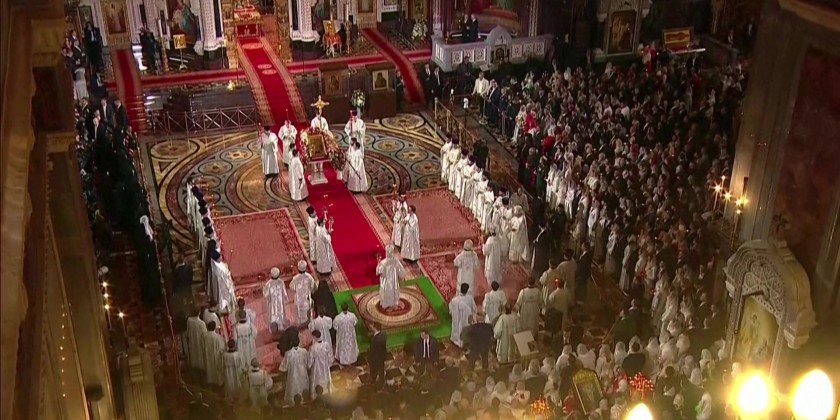 Putin attends an Orthodox Easter service | Myanmar International TV