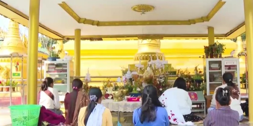 Full Moon Day of Tabaung : Pagodas and temples crowded with visitors ...
