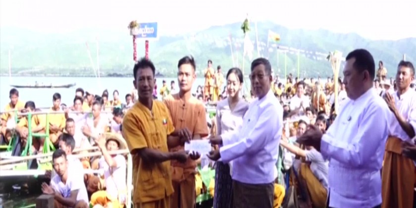Tour in Shan State: Paying homage and offerings & Boat Race | Myanmar ...